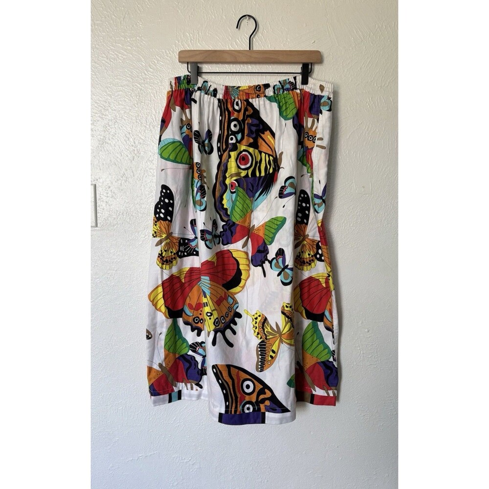 Women’s Multicolored Butterflies Print Skit With Pockets Size XL-2XL